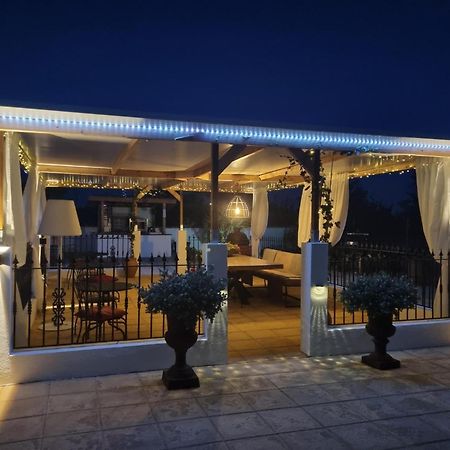 B&B Casa Blanca Oria Bagian luar foto