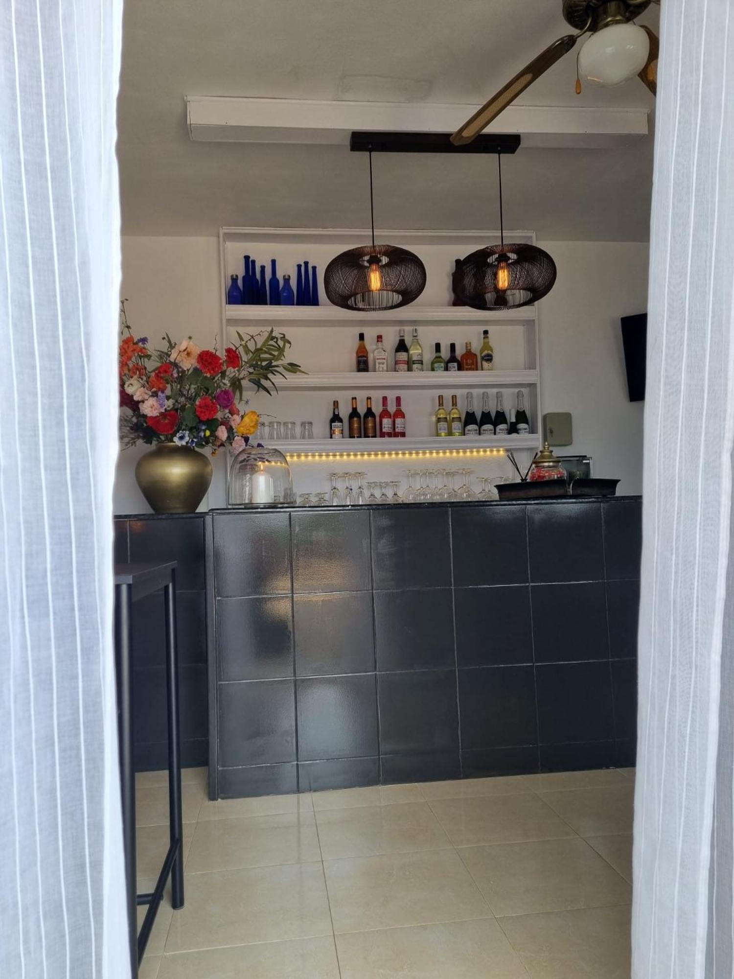 B&B Casa Blanca Oria Bagian luar foto